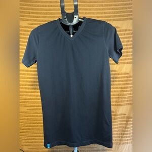 Men’s PACT Organic Cotton V-Neck Tee - Black - Size Medium - NWOT